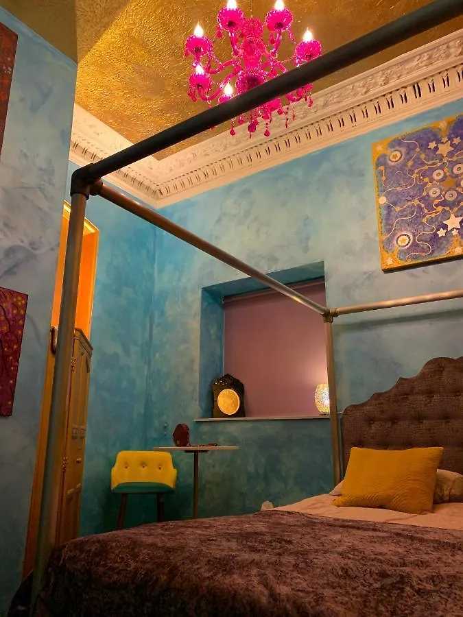 Vibrant Bohemian Seafront Flat Apartment Brighton 0*,  United Kingdom