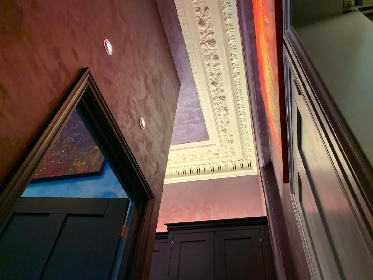 Vibrant Bohemian Seafront Flat Apartment Brighton
