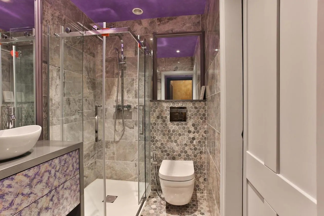 Vibrant Bohemian Seafront Flat Apartment Brighton