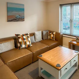 https://captains-house-whitby.yorkshirehotels.net
